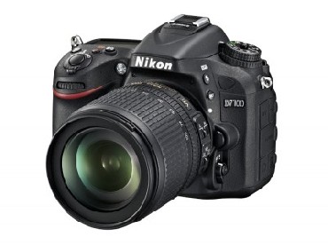 Lustrzanka cyfrowa Nikon D7100 + 18-105VR