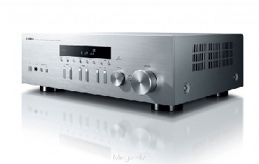 Amplituner Stereo Yamaha RN-301