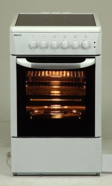 Kuchnia elektryczna z pyt ceramiczn BEKO CS 58000 old